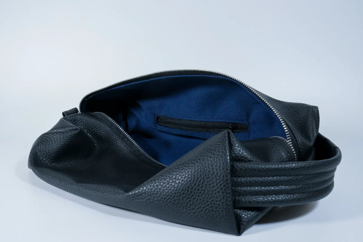 Toaletní taška L - černá