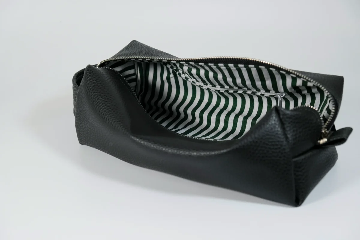 Toaletní taška M - černá