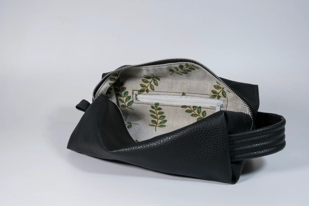 Toaletní taška M - černá