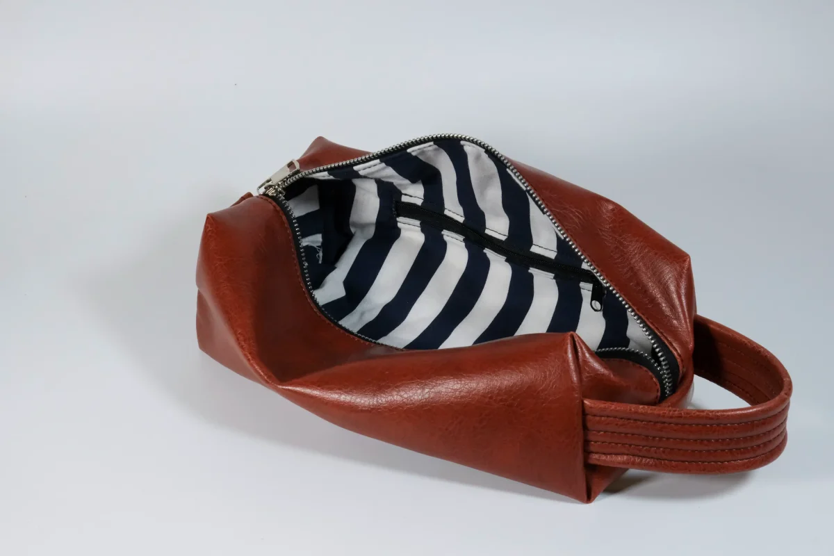 Toaletní taška M - červená