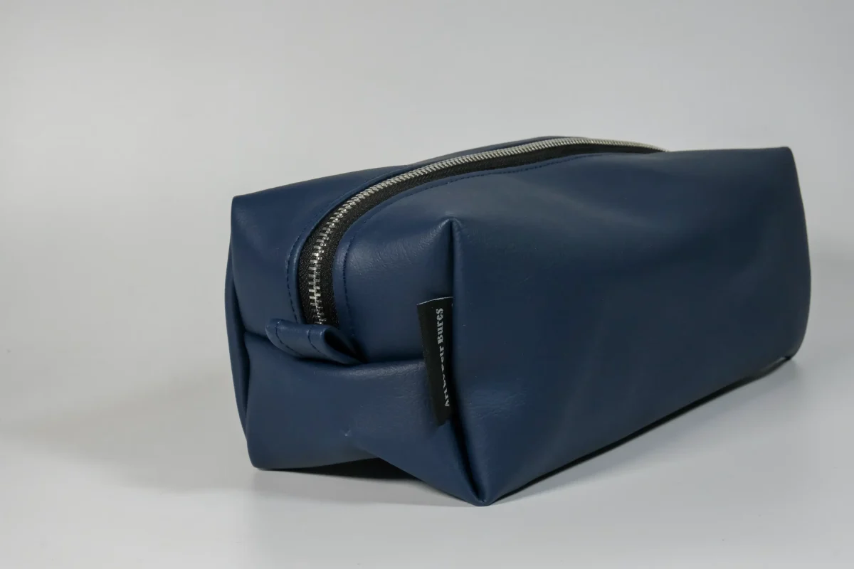 Toaletní taška M - tmavě modrá