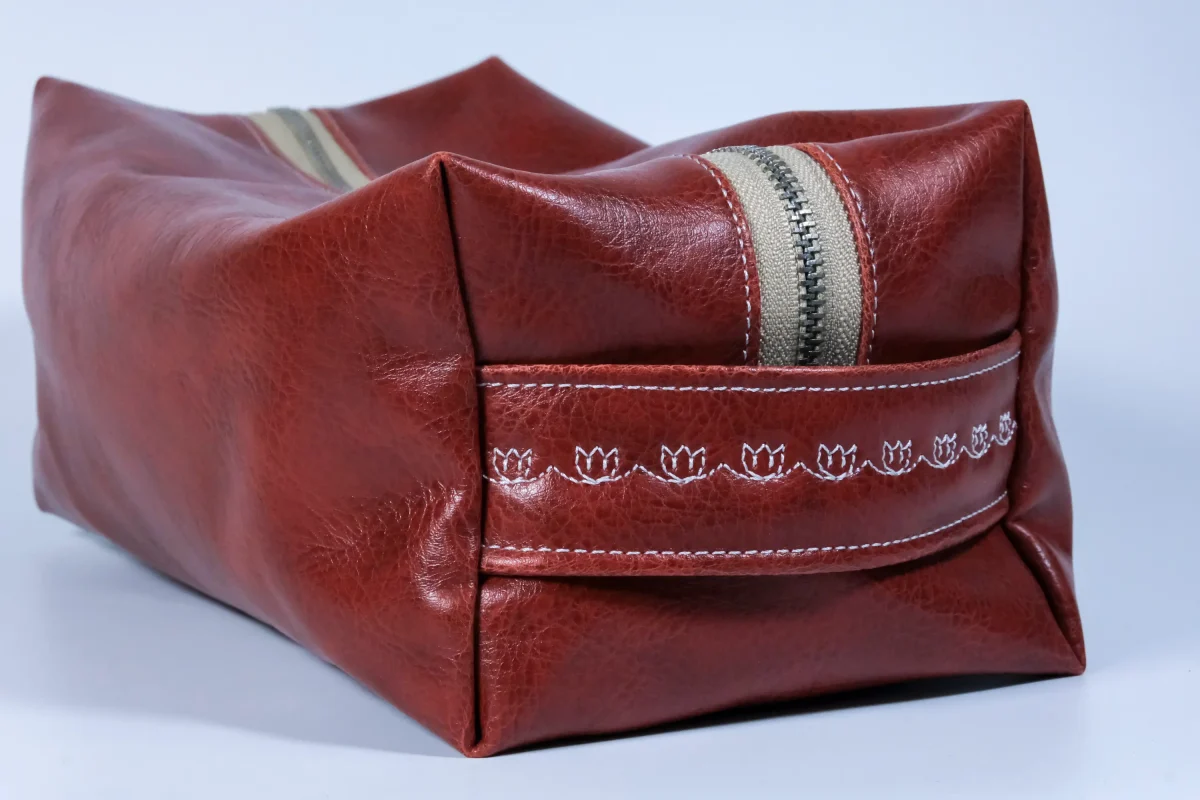 Toaletní taška M - červená