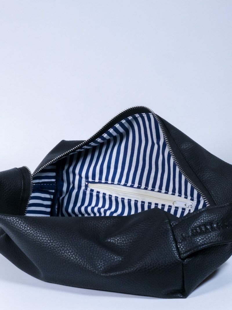 Toaletní taška L - černá